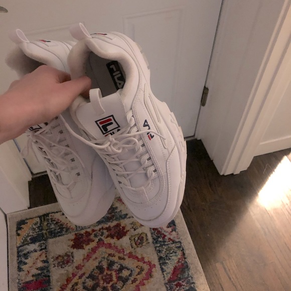 Fila Sneakers- barely worn!! - Picture 1 of 5